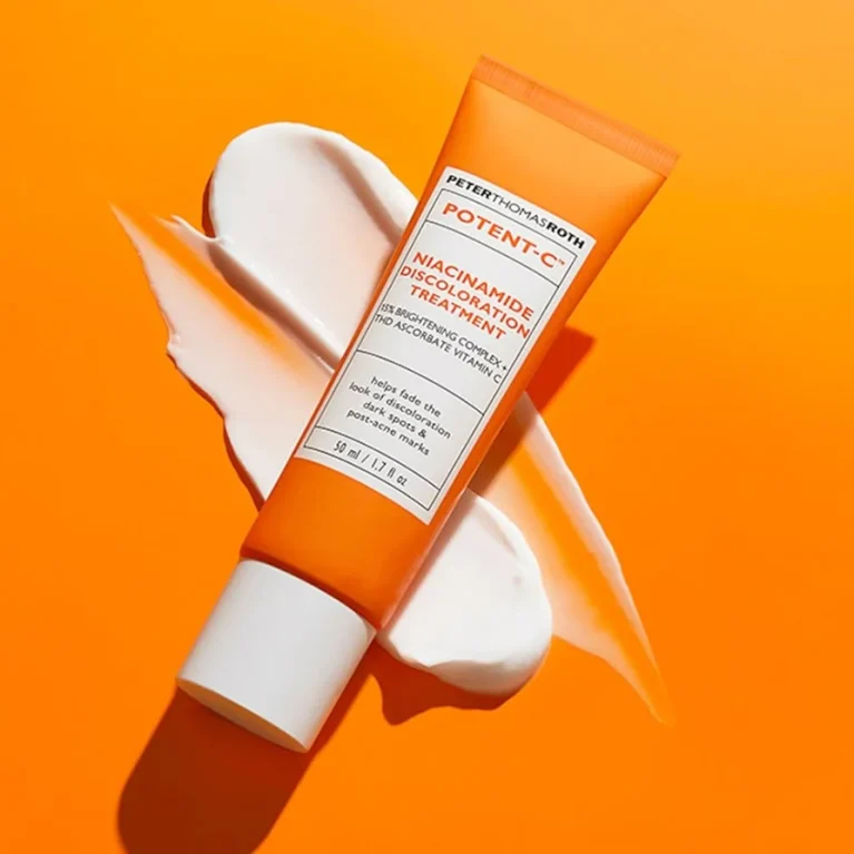 Don't have time for a full redo? Our simple 5-step guide shows you how to seamlessly transform your daytime makeup into a stunning evening look. Learn the quick tricks and product swaps that take you from work-ready chic to night-out glam in minutes.